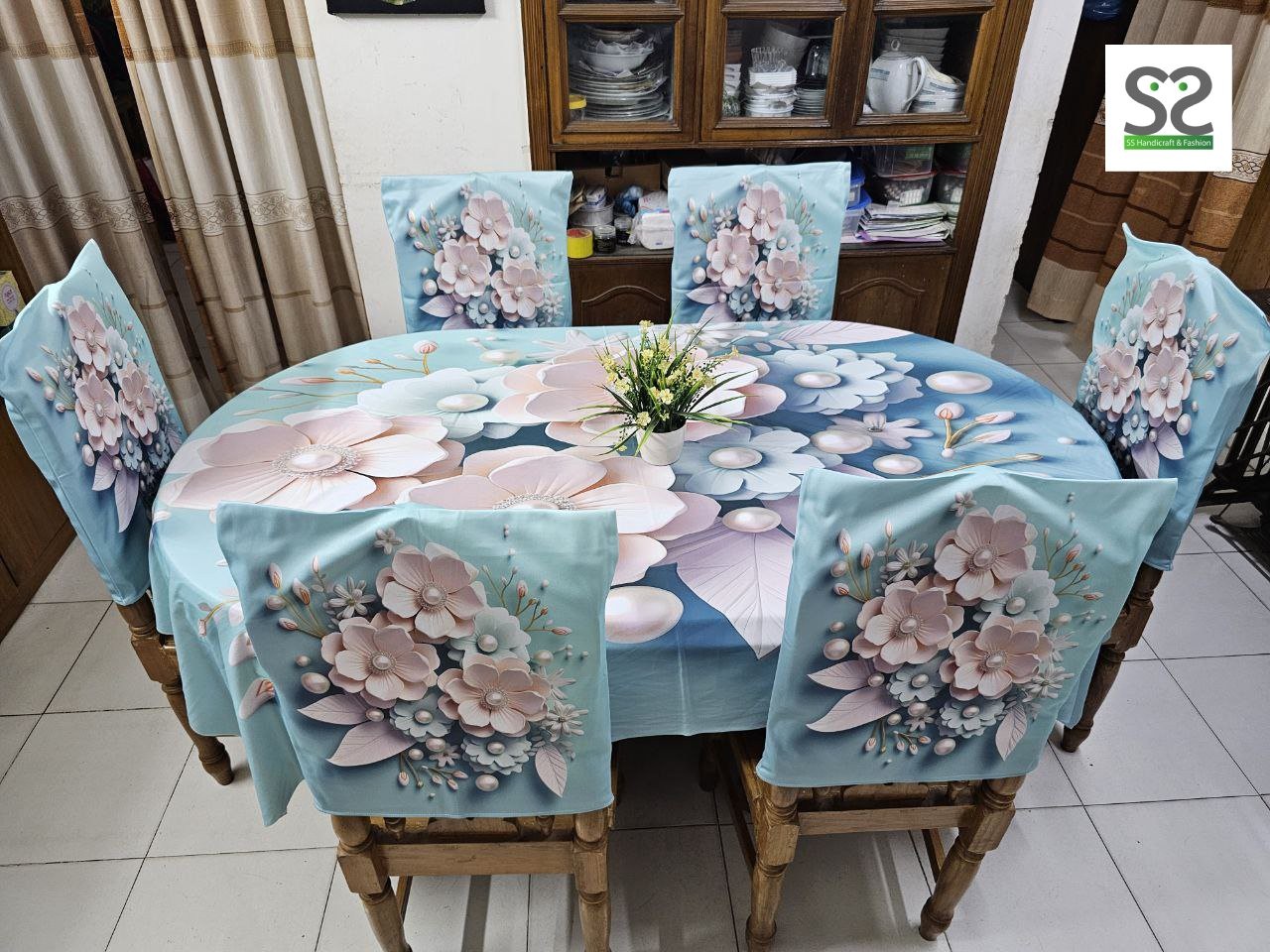 Exclusive Dining Table Set