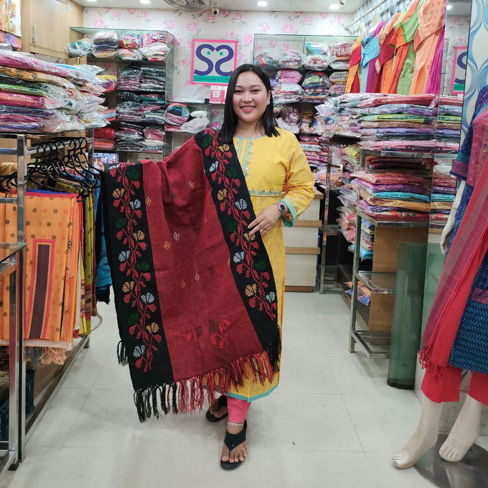 Lotapata Shawl by Waist Loom