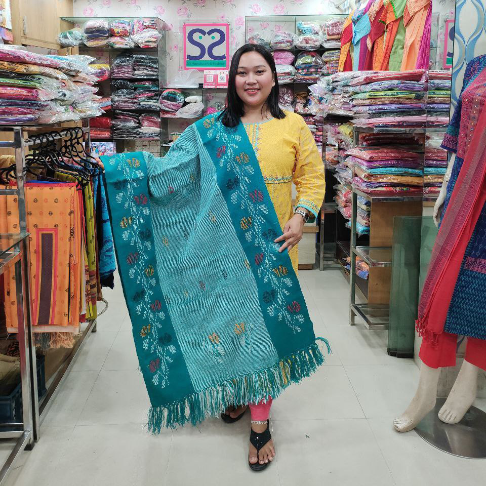 Lotapata Shawl by Waist Loom