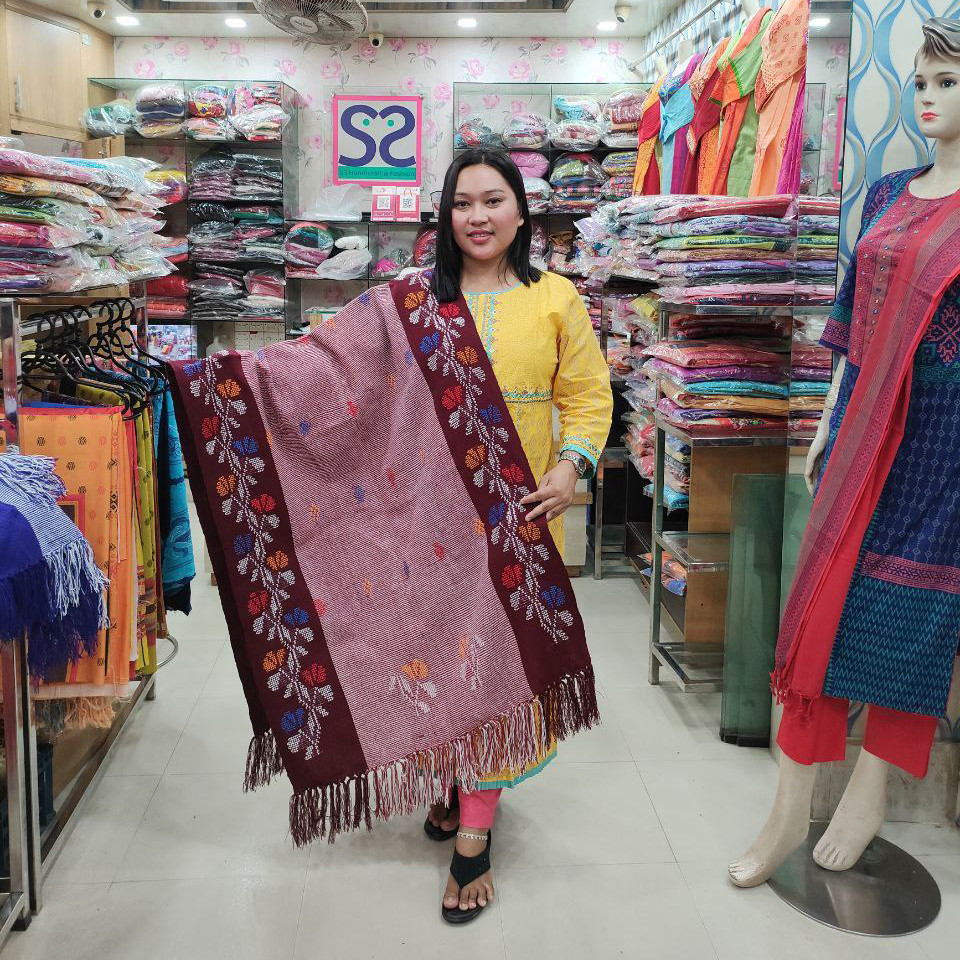 Lotapata Shawl by Waist Loom